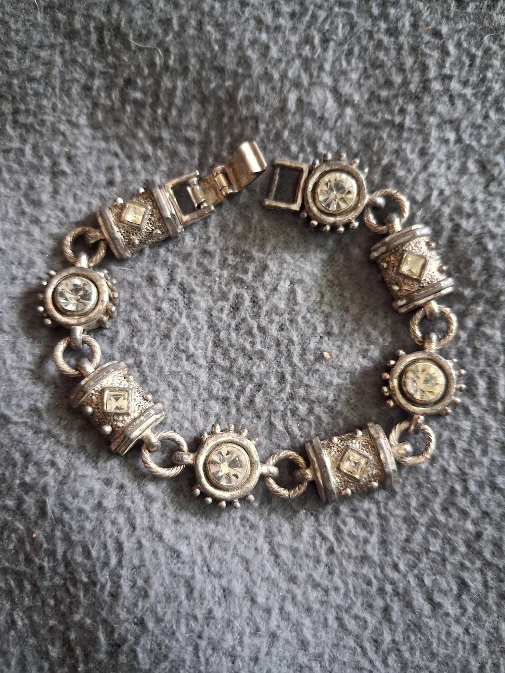 Vintage-Inspired Silver Tone Crystal Link Bracelet - Women Jewelry